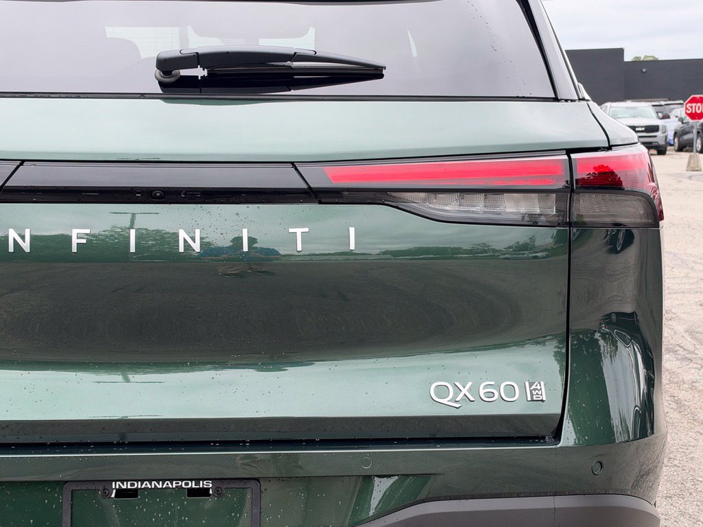 New 2027 INFINITI QX60 Luxe w/ Family Package AWD/4WD image 5