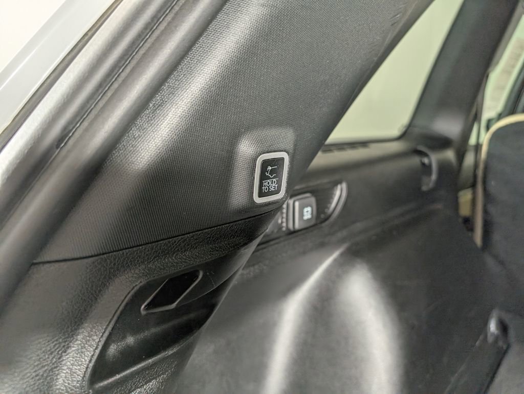 Certified 2024 Jeep Grand Cherokee Limited image 11