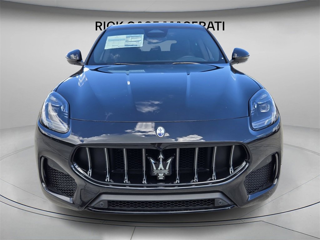 New 2025 Maserati Grecale GT image 3