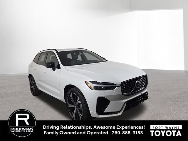Used 2022 Volvo XC60 T8 R-Design w/ Advanced Package AWD/4WD image 5