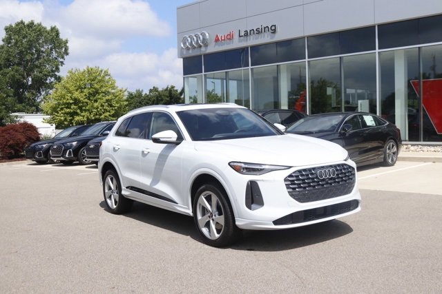 New 2025 Audi Q5 2.0T Premium Plus image 1