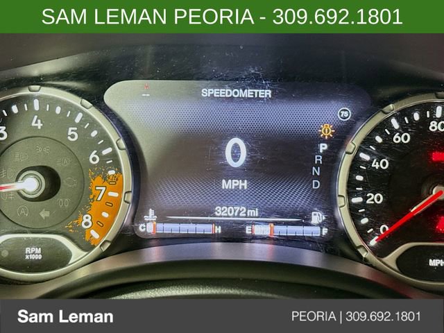 Used 2016 Jeep Renegade Limited image 12