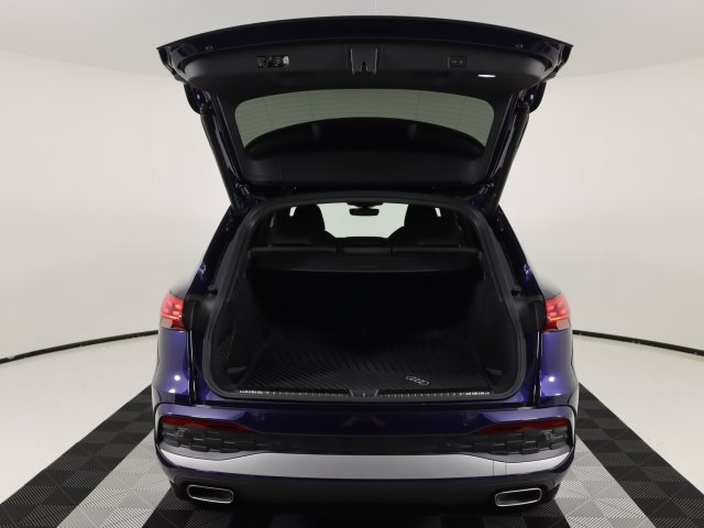 Certified 2025 Audi Q5 Premium w/ Premium Plus AWD/4WD image 24