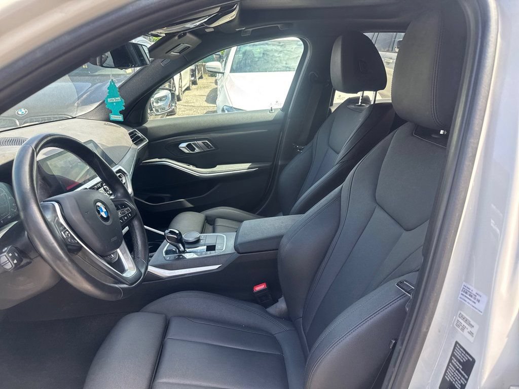 Used 2021 BMW 330e xDrive w/ Driving Assistance Package AWD/4WD image 32