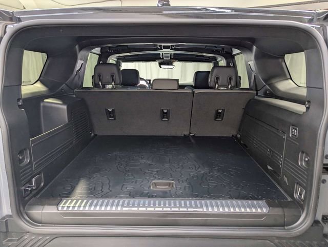 Used 2024 GMC Hummer EV 2X w/ LPO, Illumination Package image 27