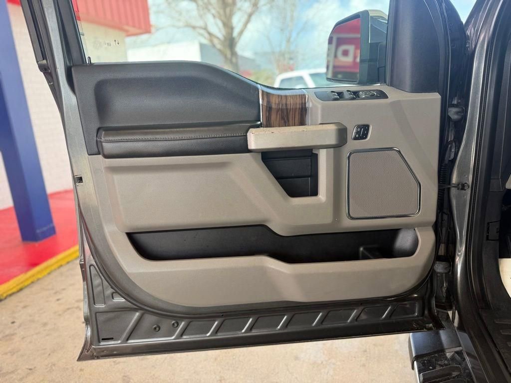 Used 2020 Ford F150 Lariat w/ Equipment Group 502A Luxury image 14