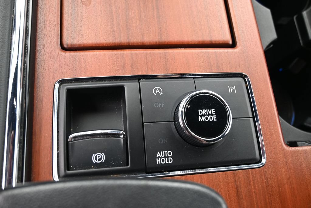 Used 2024 Lincoln Navigator Premiere AWD/4WD image 27