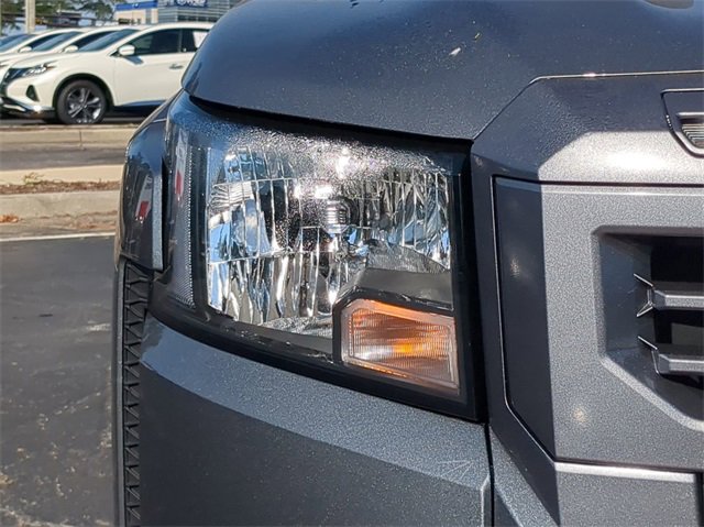 New 2025 Nissan Frontier SV w/ SV Convenience Package image 9