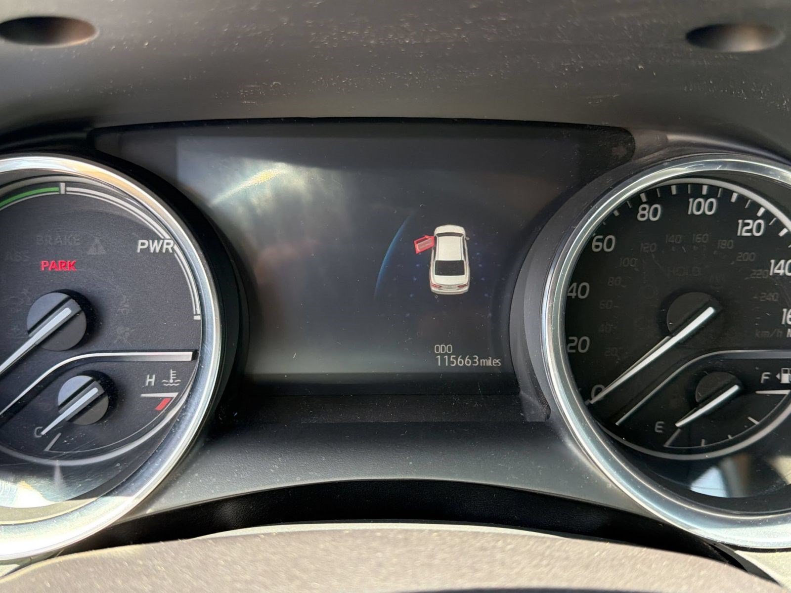 Used 2018 Toyota Camry XLE FWD image 18