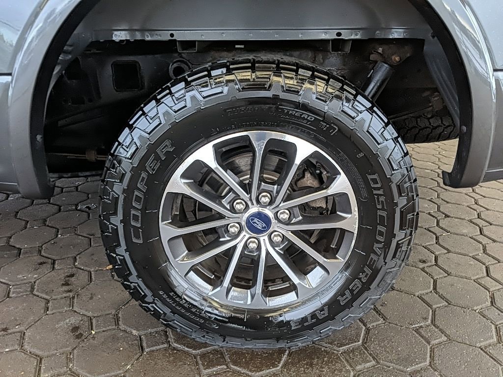 Used 2018 Ford F150 Lariat image 9