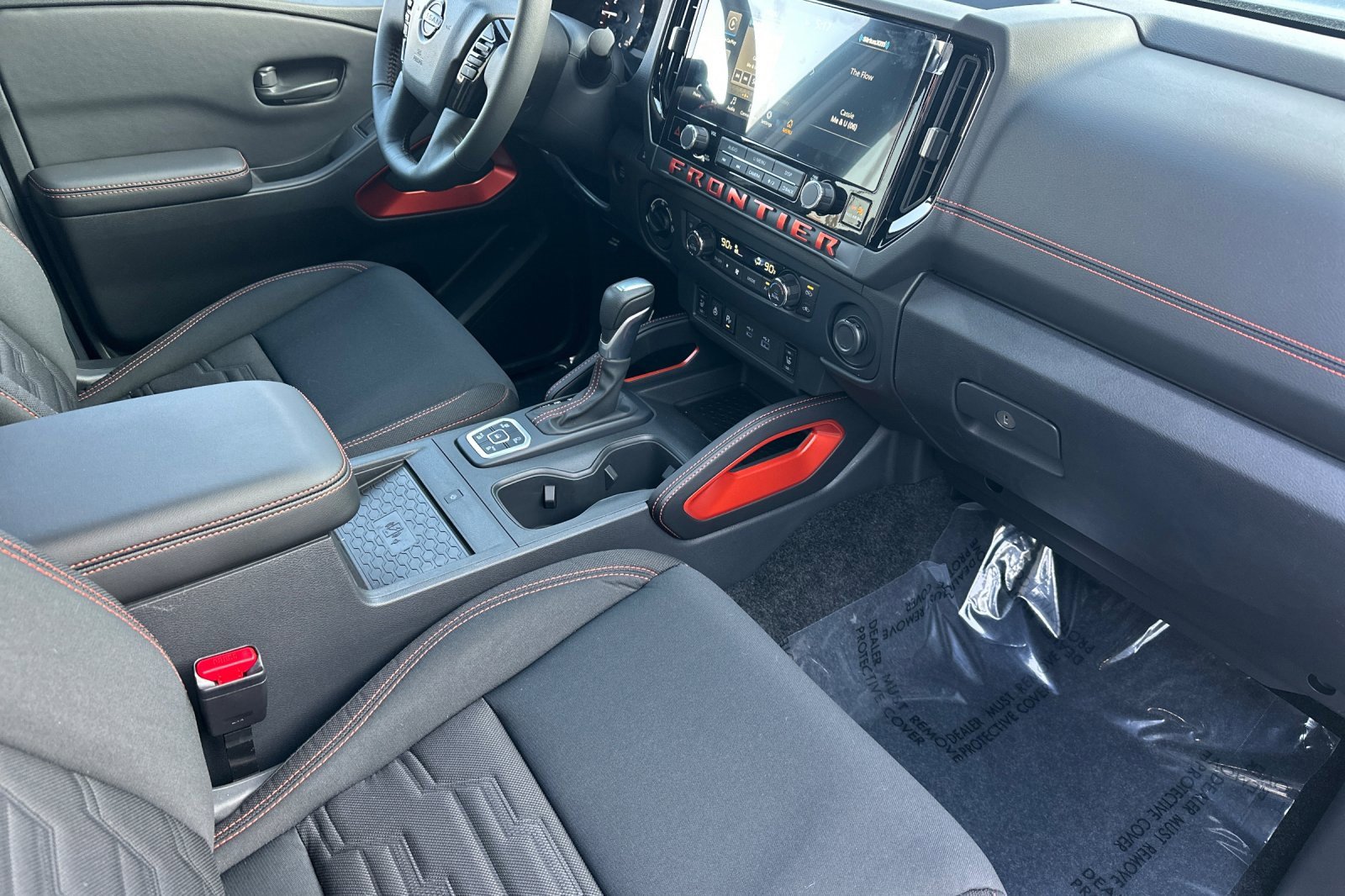 New 2026 Nissan Frontier PRO-4X w/ Pro-4x Convenience Package image 18