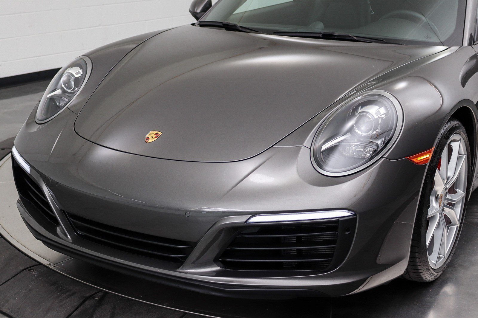 Used 2019 Porsche 911 Carrera S RWD image 8