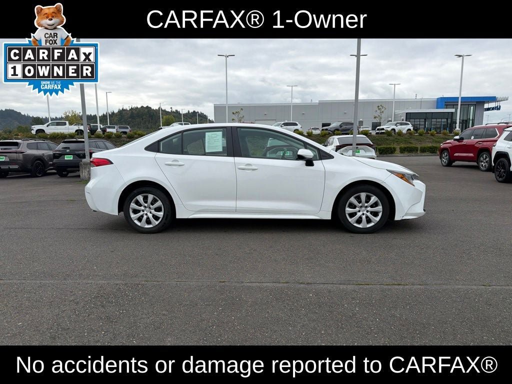 Used 2024 Toyota Corolla LE FWD image 5