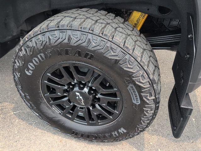 Used 2026 Chevrolet Silverado 2500 ZR2 w/ LPO, Dark Essentials Package AWD/4WD image 23