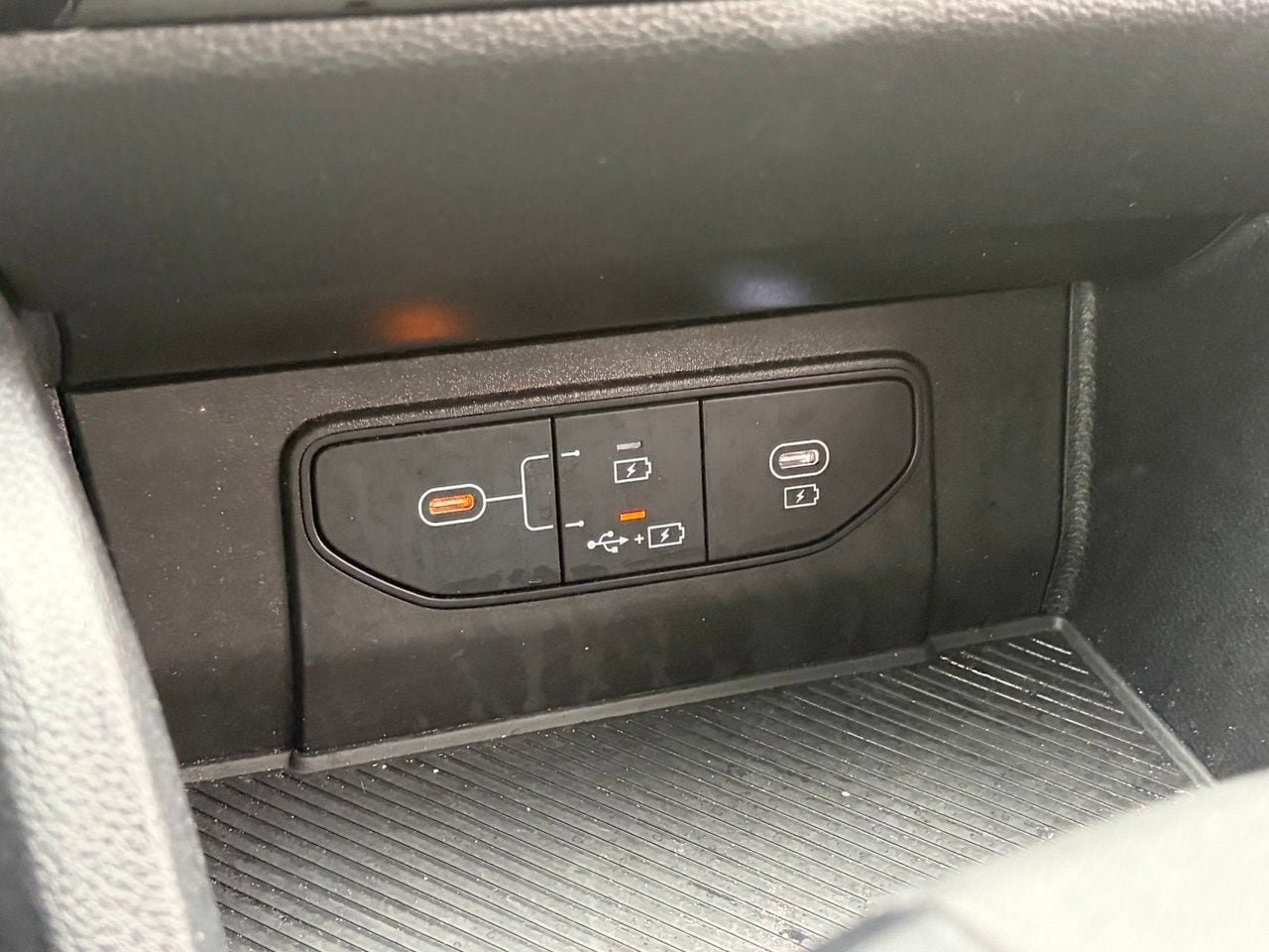 Used 2026 Kia Sportage LX FWD image 6