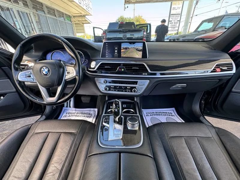 Used 2018 BMW 740i RWD image 40