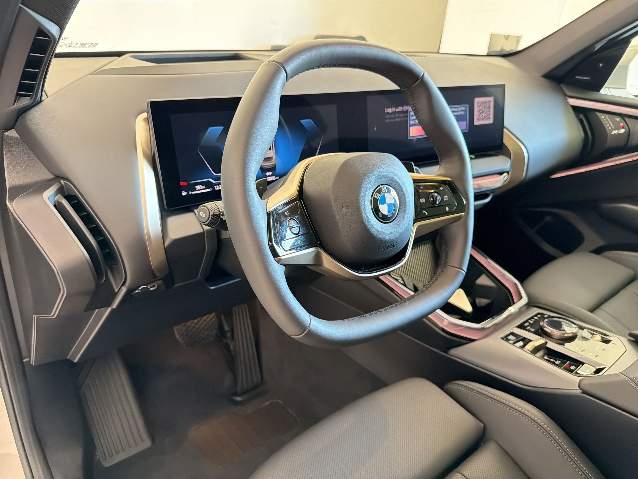 Used 2025 BMW X3 xDrive30i w/ Premium Package image 4