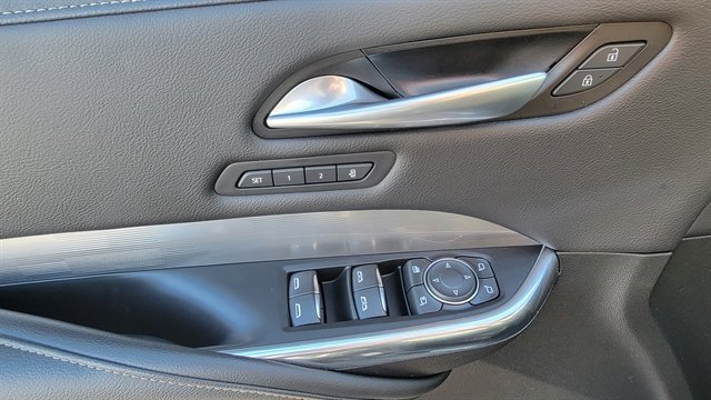 Used 2024 Cadillac XT4 Premium Luxury AWD/4WD image 16