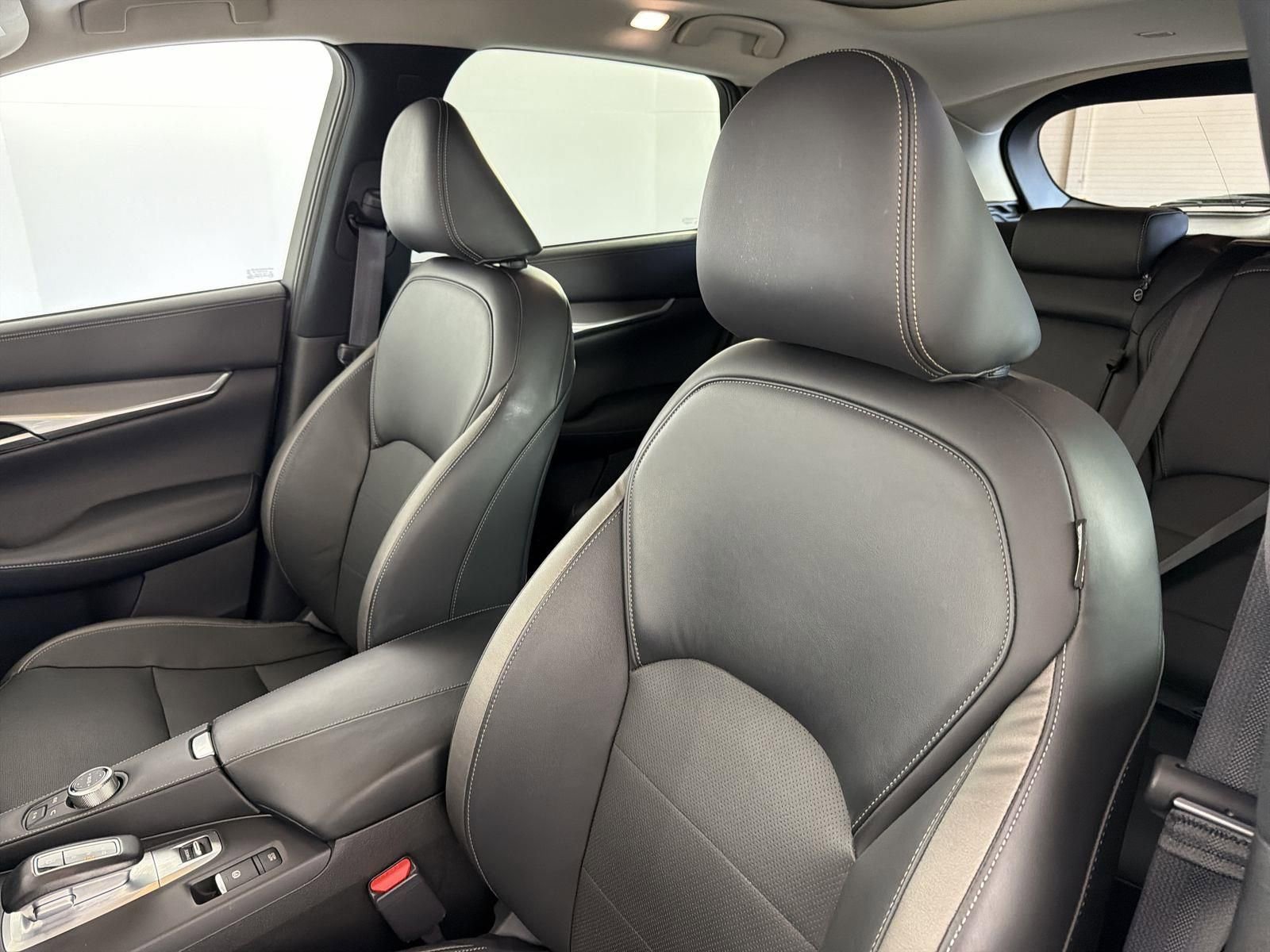 Used 2023 INFINITI QX50 Luxe image 25