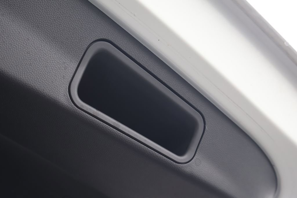 Certified 2023 Chevrolet TrailBlazer RS w/ Sun and Liftgate Package image 52