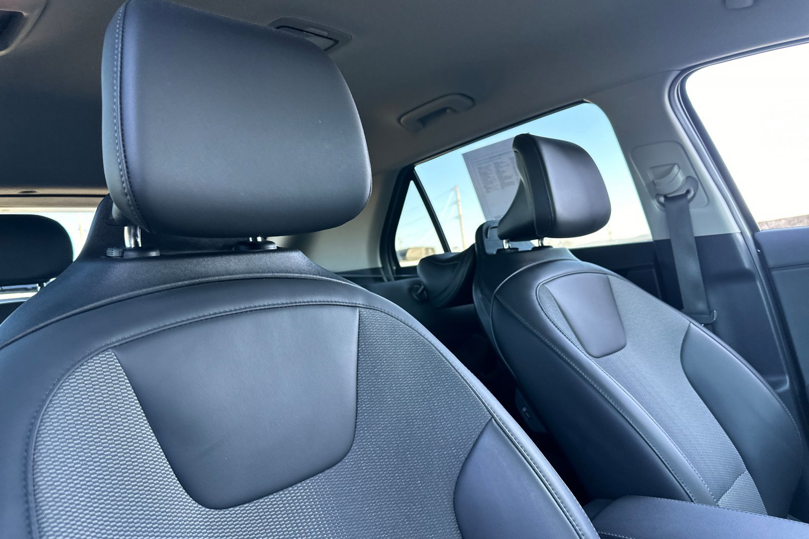 Certified 2024 Kia Niro EX image 18