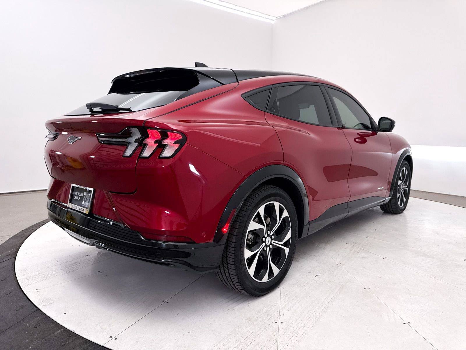 Used 2022 Ford Mustang Mach-E Premium RWD image 16