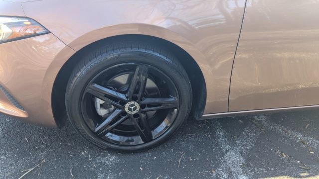 Used 2021 Mercedes-Benz A 220 4MATIC image 9