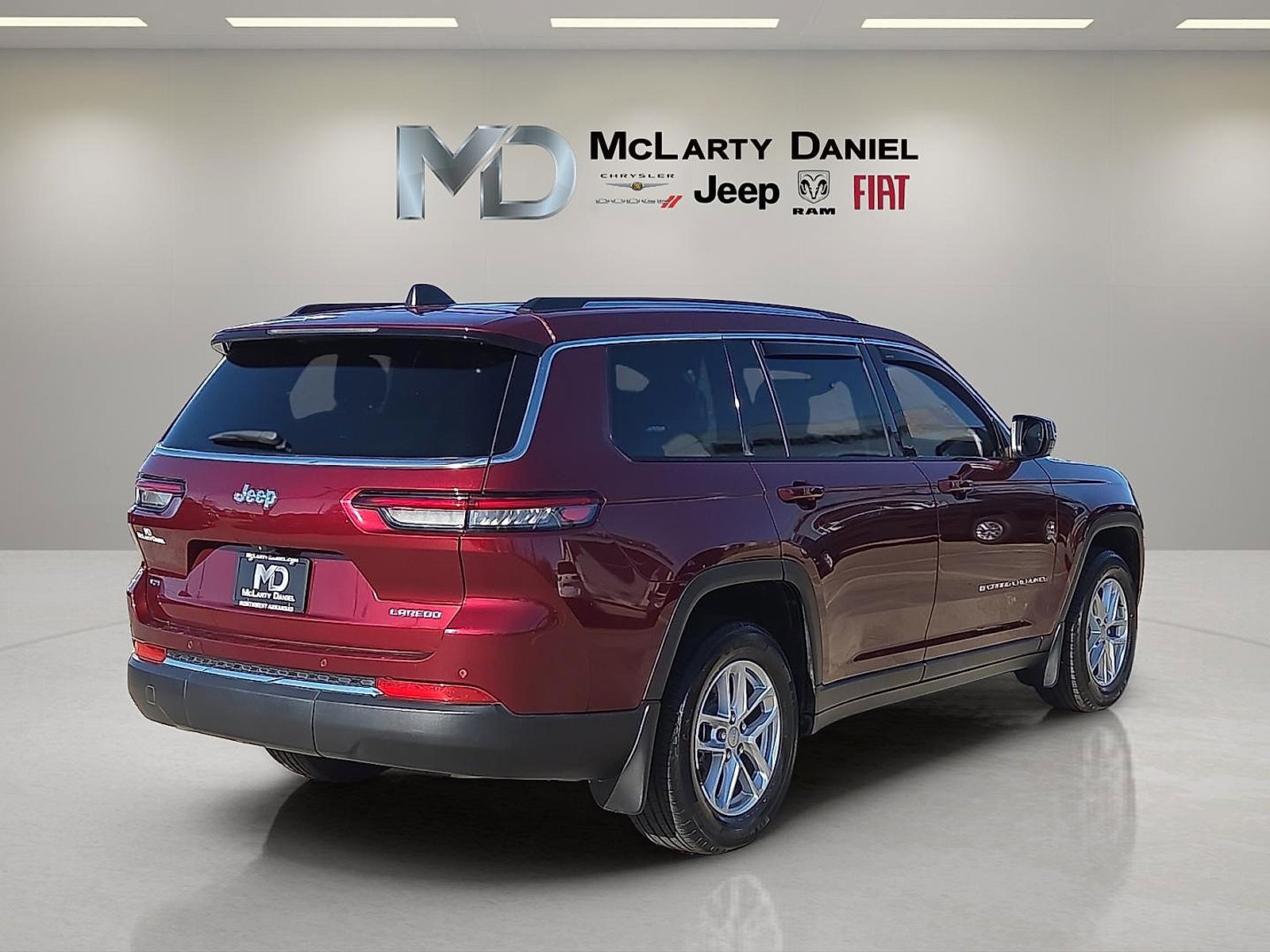 Used 2022 Jeep Grand Cherokee L Laredo w/ Luxury Tech Group I image 5