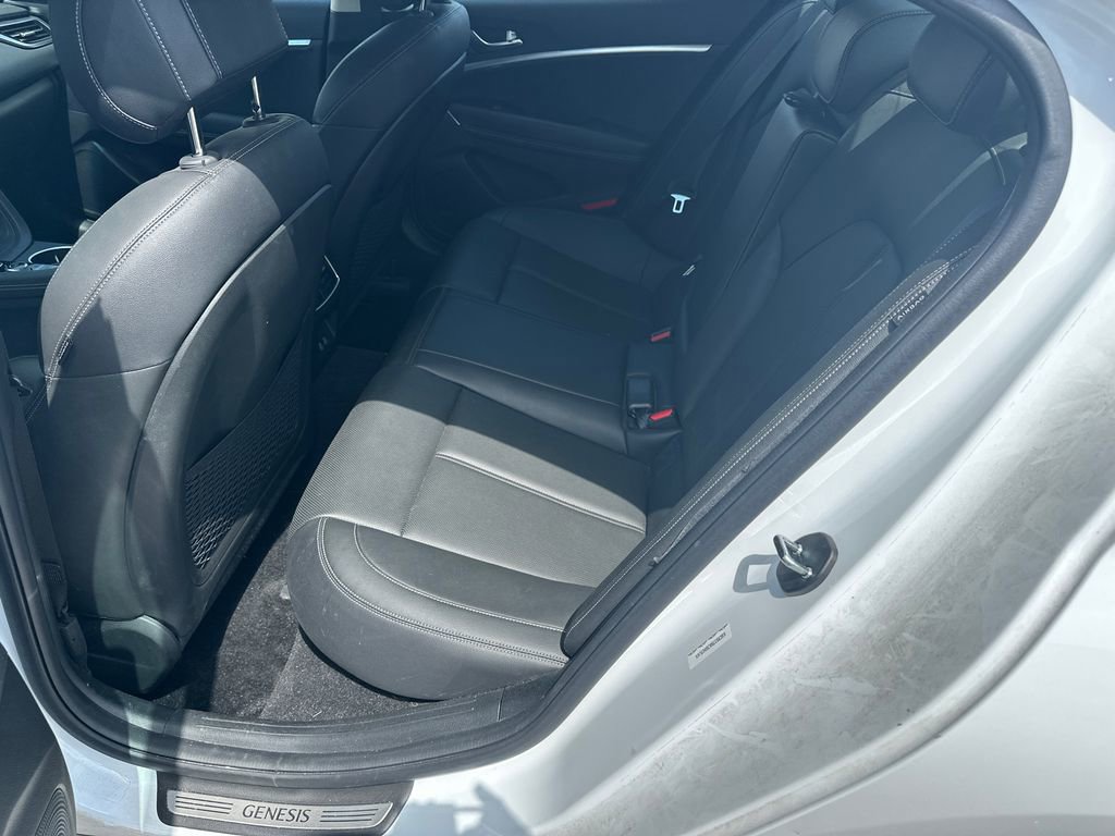 Used 2025 Genesis G70 2.5T image 20