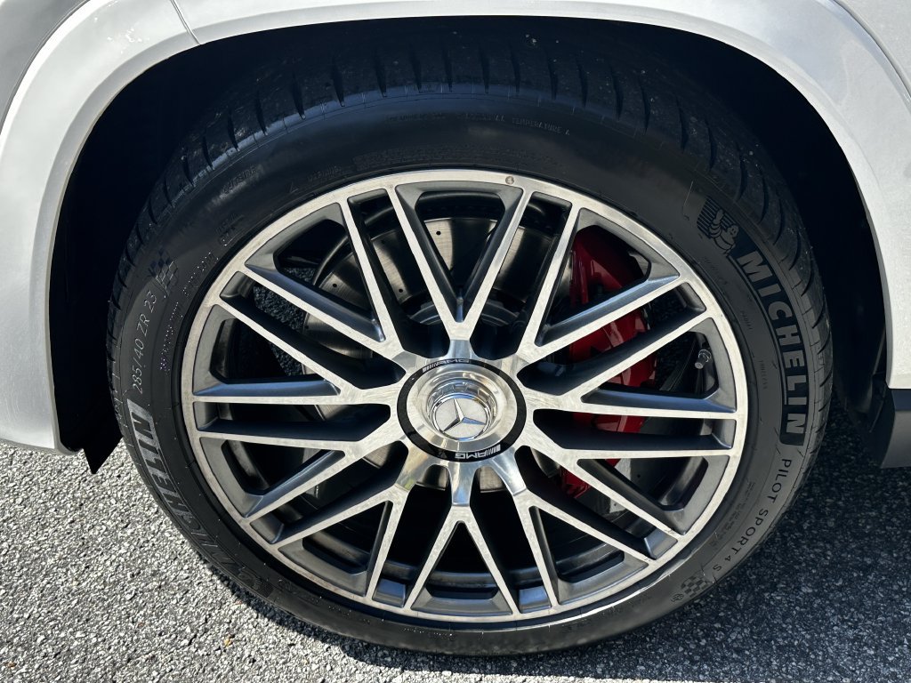 Certified 2025 Mercedes-Benz GLS 63 AMG 4MATIC image 13