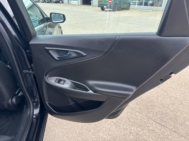 Used 2019 Chevrolet Malibu LT w/ Leather Package FWD image 23