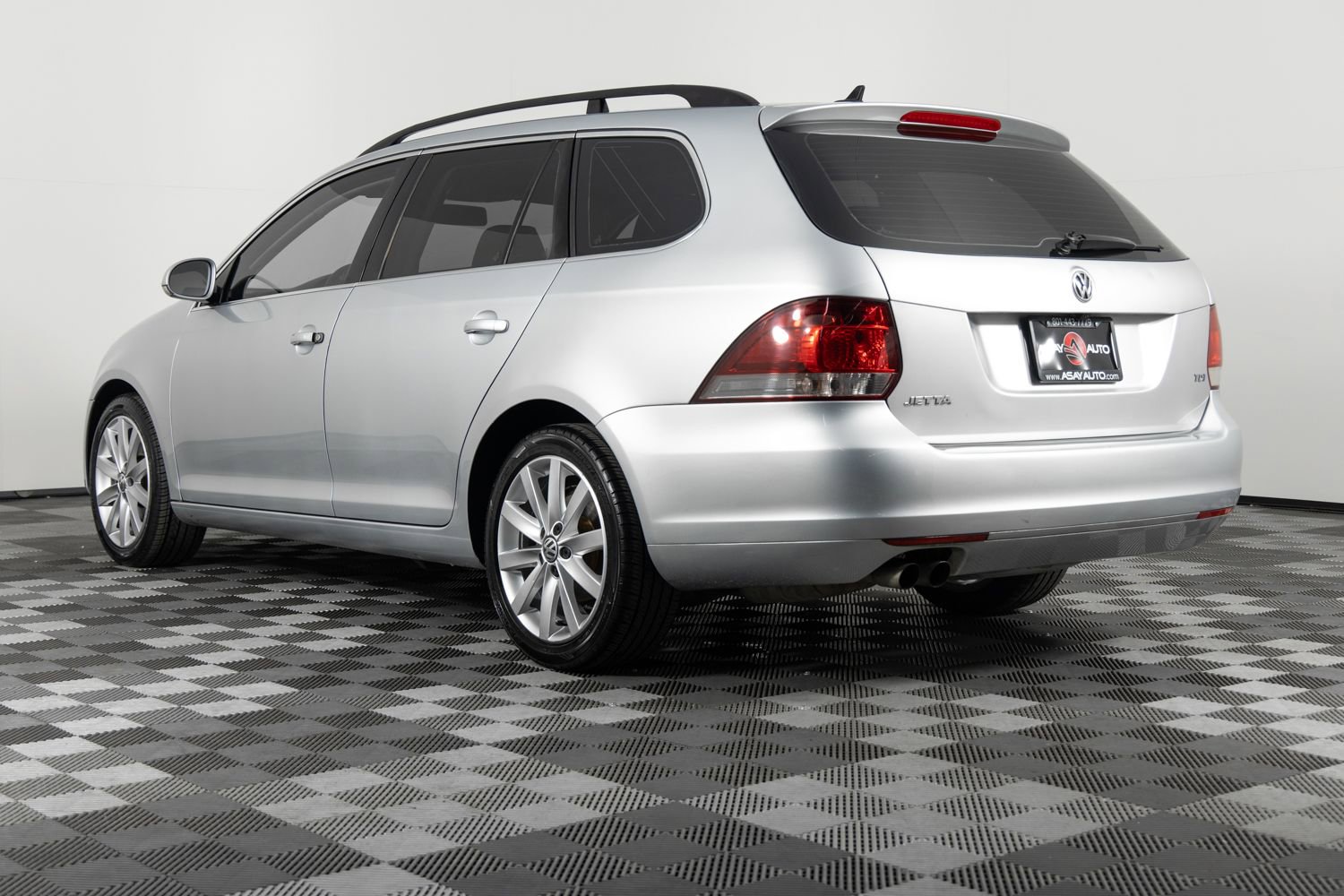 Used 2014 Volkswagen Jetta TDI image 4