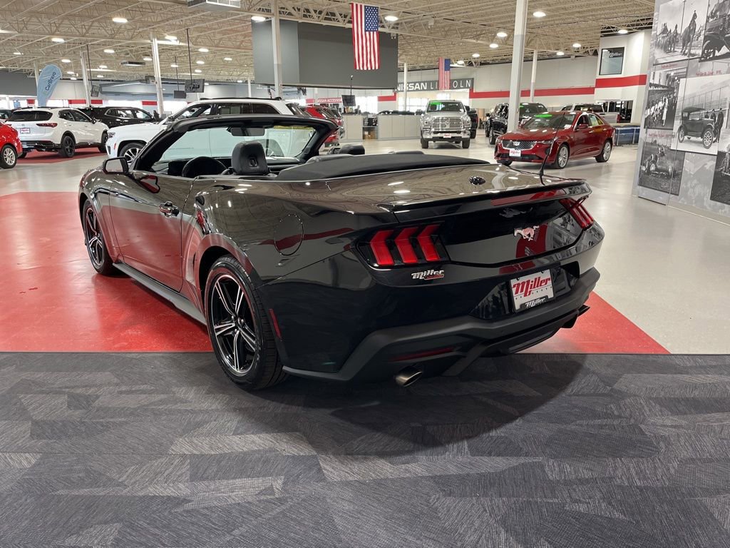 Used 2024 Ford Mustang Premium image 5