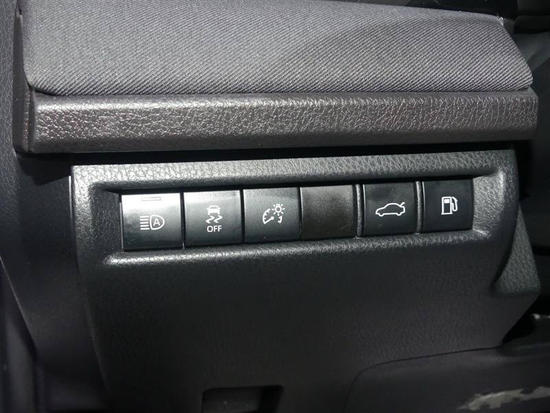 Used 2025 Toyota Camry LE FWD image 26