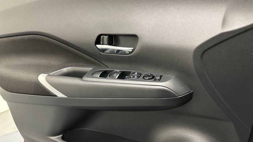 Certified 2024 Nissan Kicks SV FWD image 17