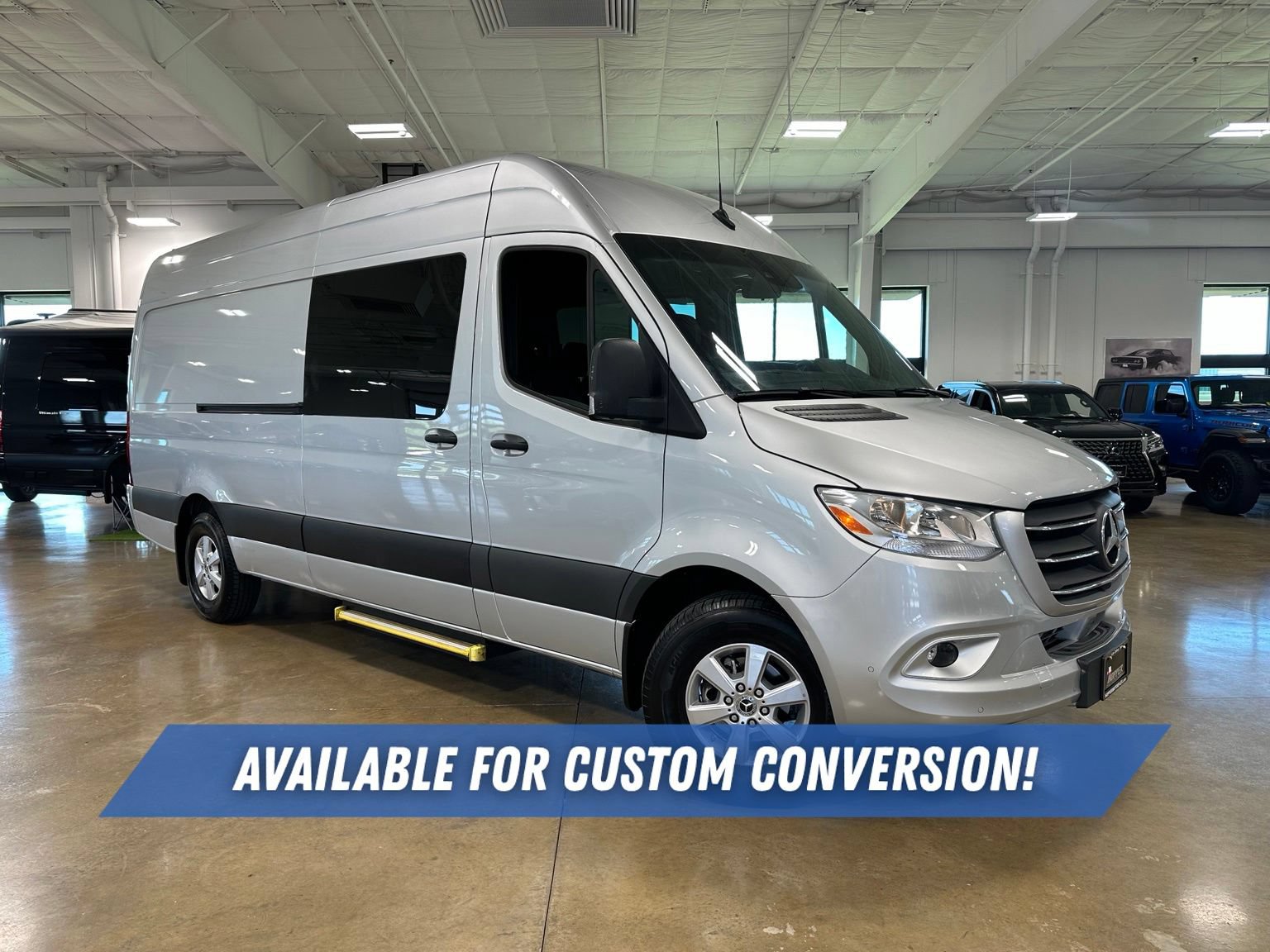 Used 2023 Mercedes-Benz Sprinter 2500 image 2