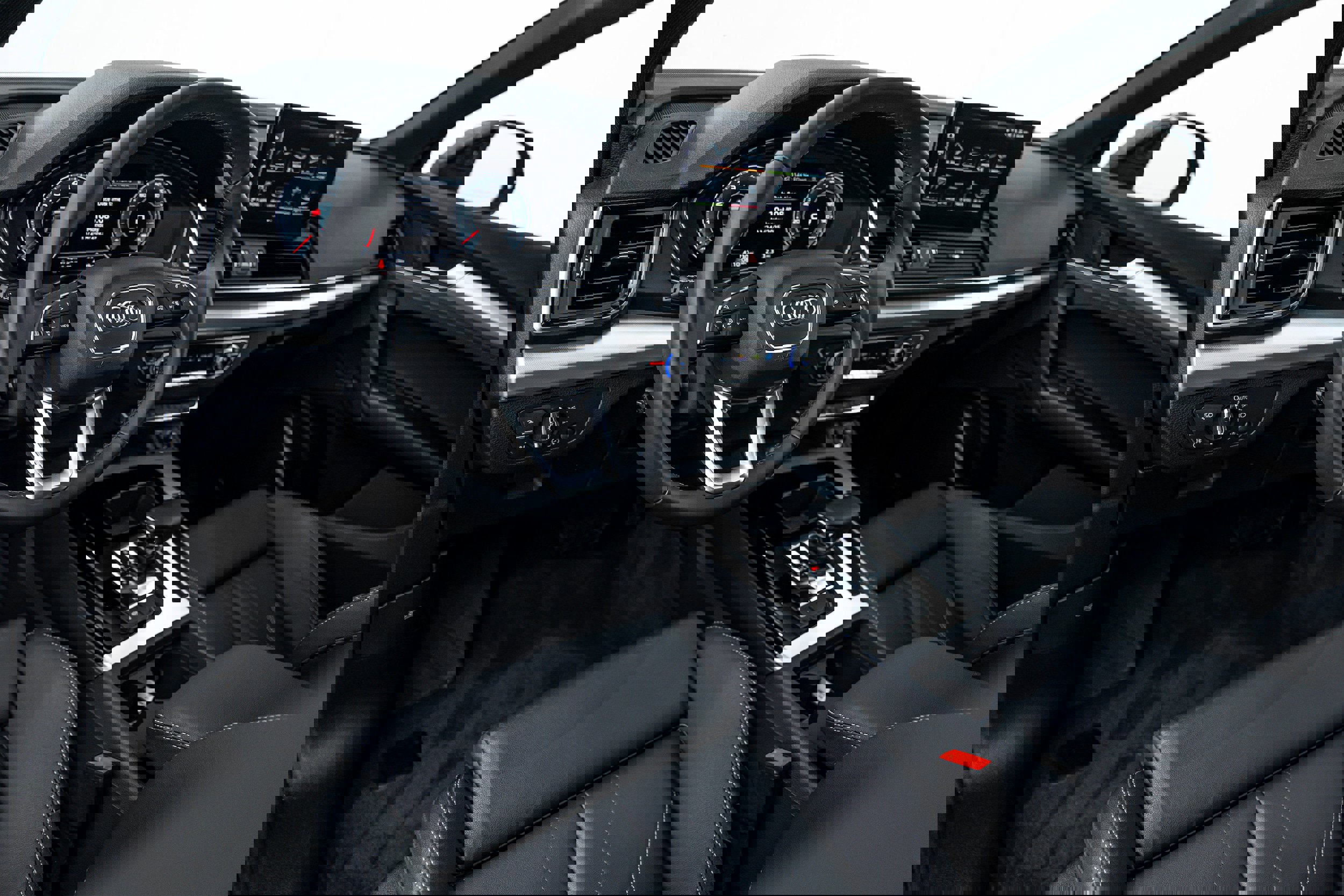 Certified 2025 Audi Q5 2.0T Premium w/ Convenience Plus Package image 9