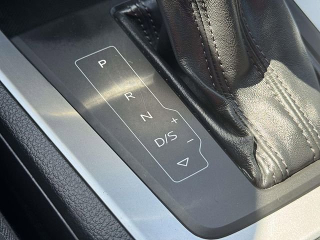 Used 2019 Audi Q3 2.0T Premium w/ Convenience Package AWD/4WD image 10