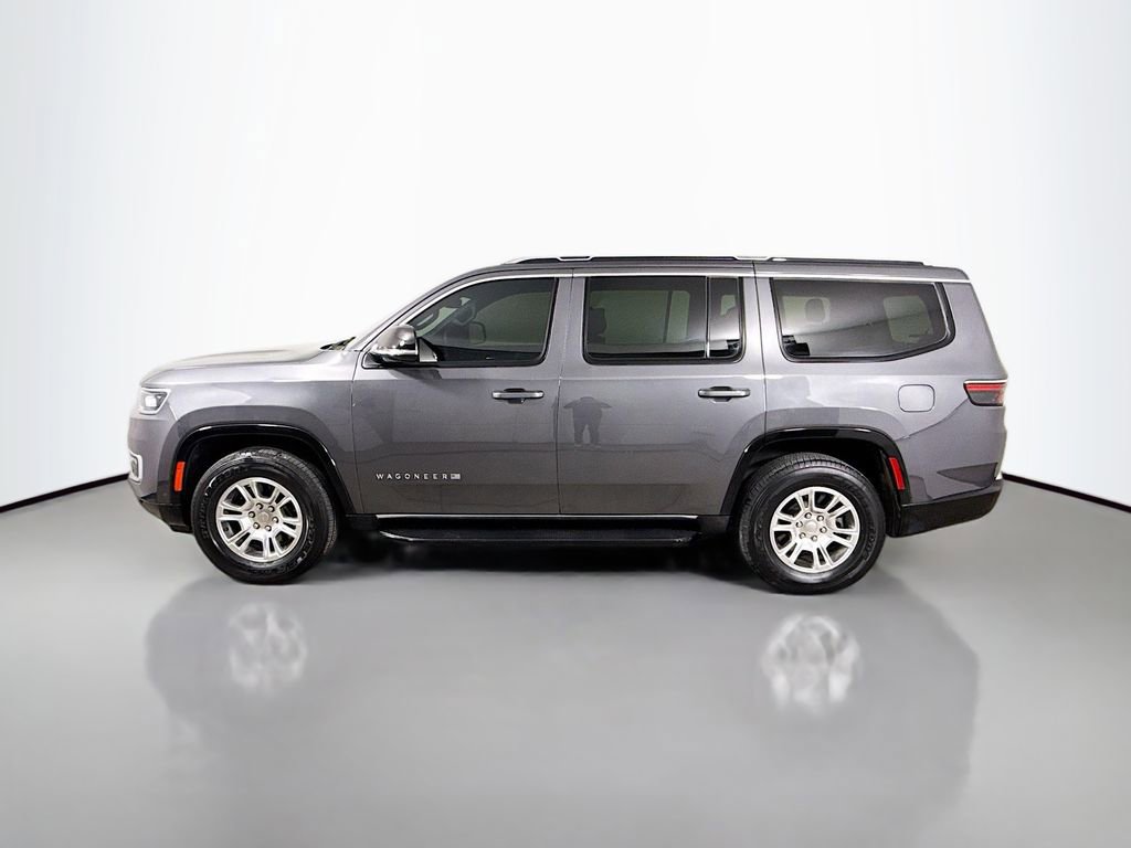 Used 2024 Jeep Wagoneer 2WD image 4