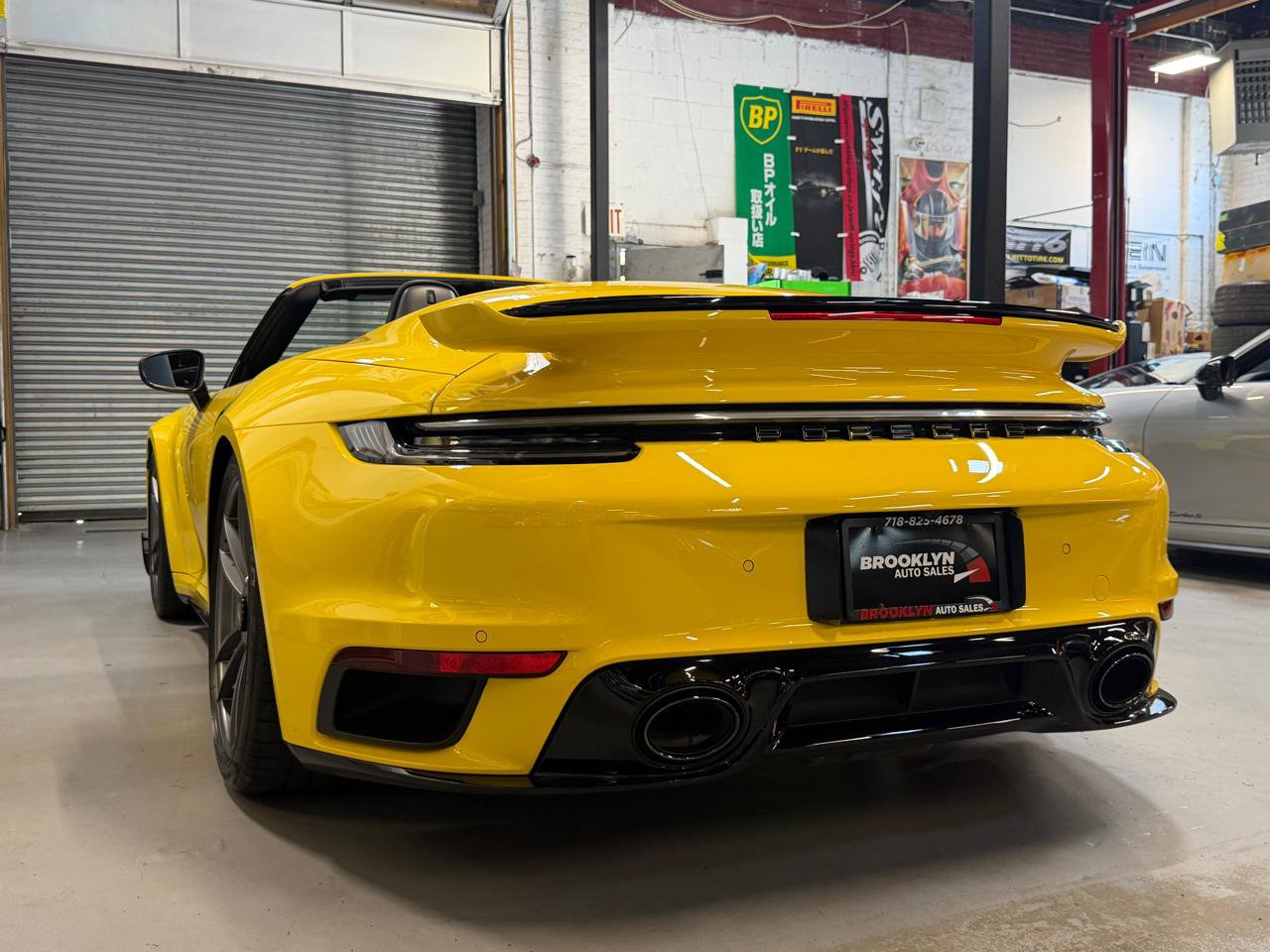Used 2022 Porsche 911 Turbo S AWD/4WD image 10