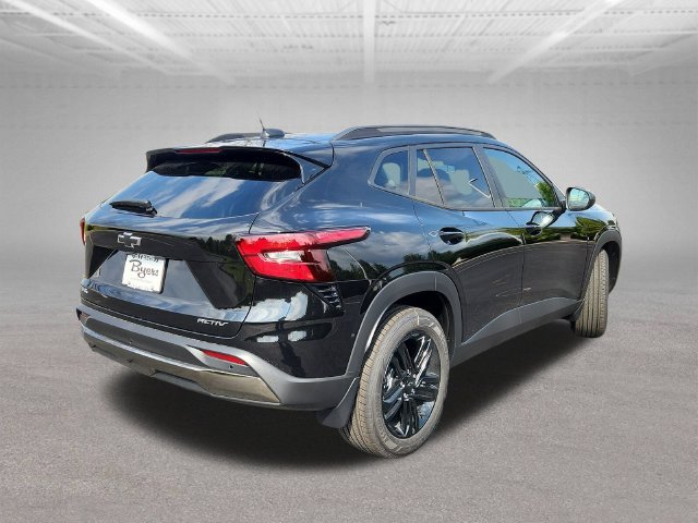 New 2026 Chevrolet Trax ACTIV w/ Sunroof Package FWD image 7
