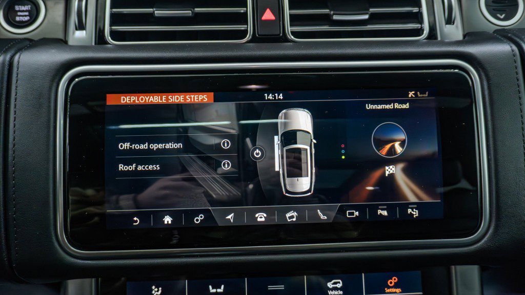 Used 2021 Land Rover Range Rover Autobiography Fifty Edition image 60