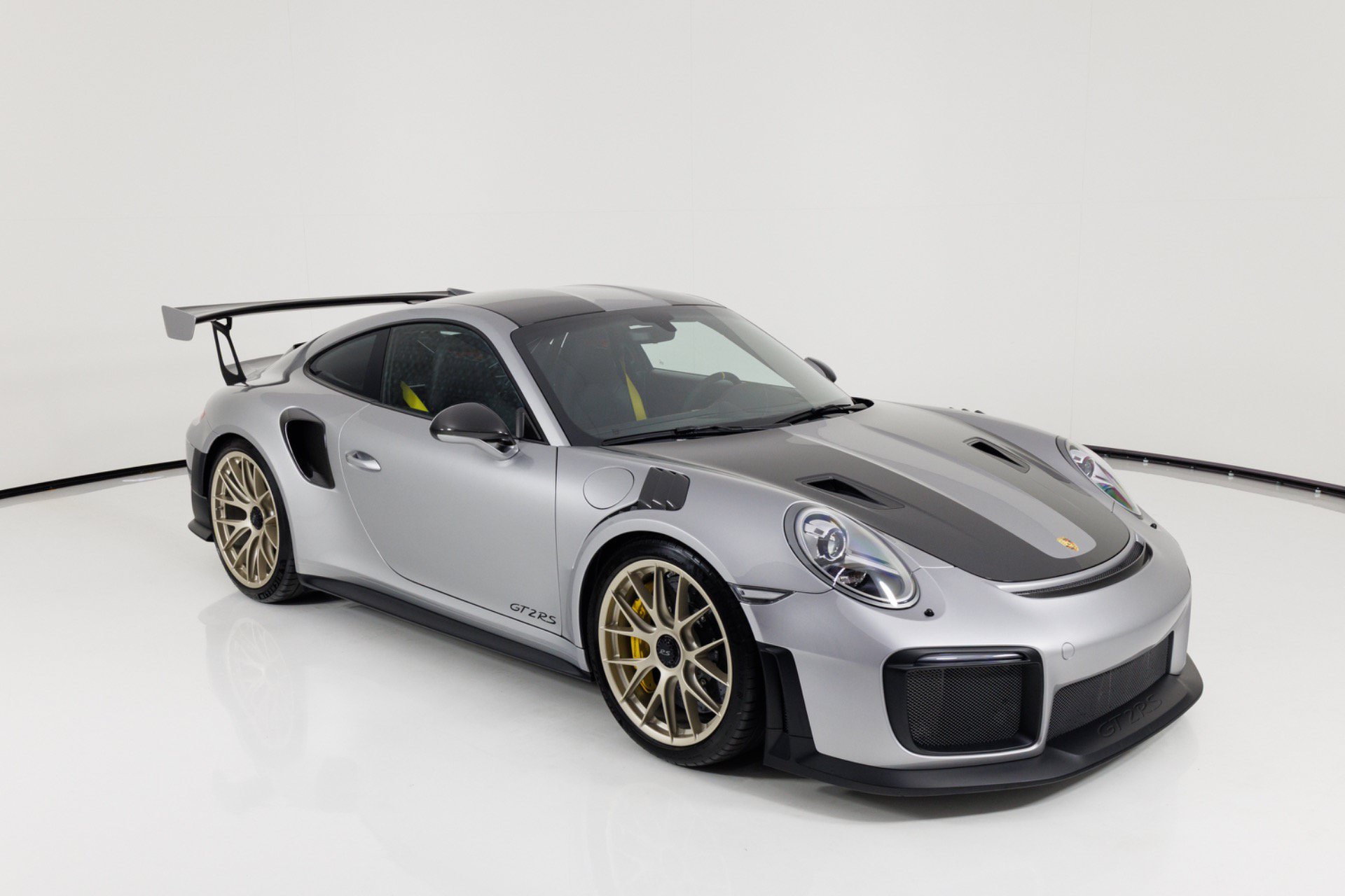 Used 2018 Porsche 911 GT2 RS RWD image 55