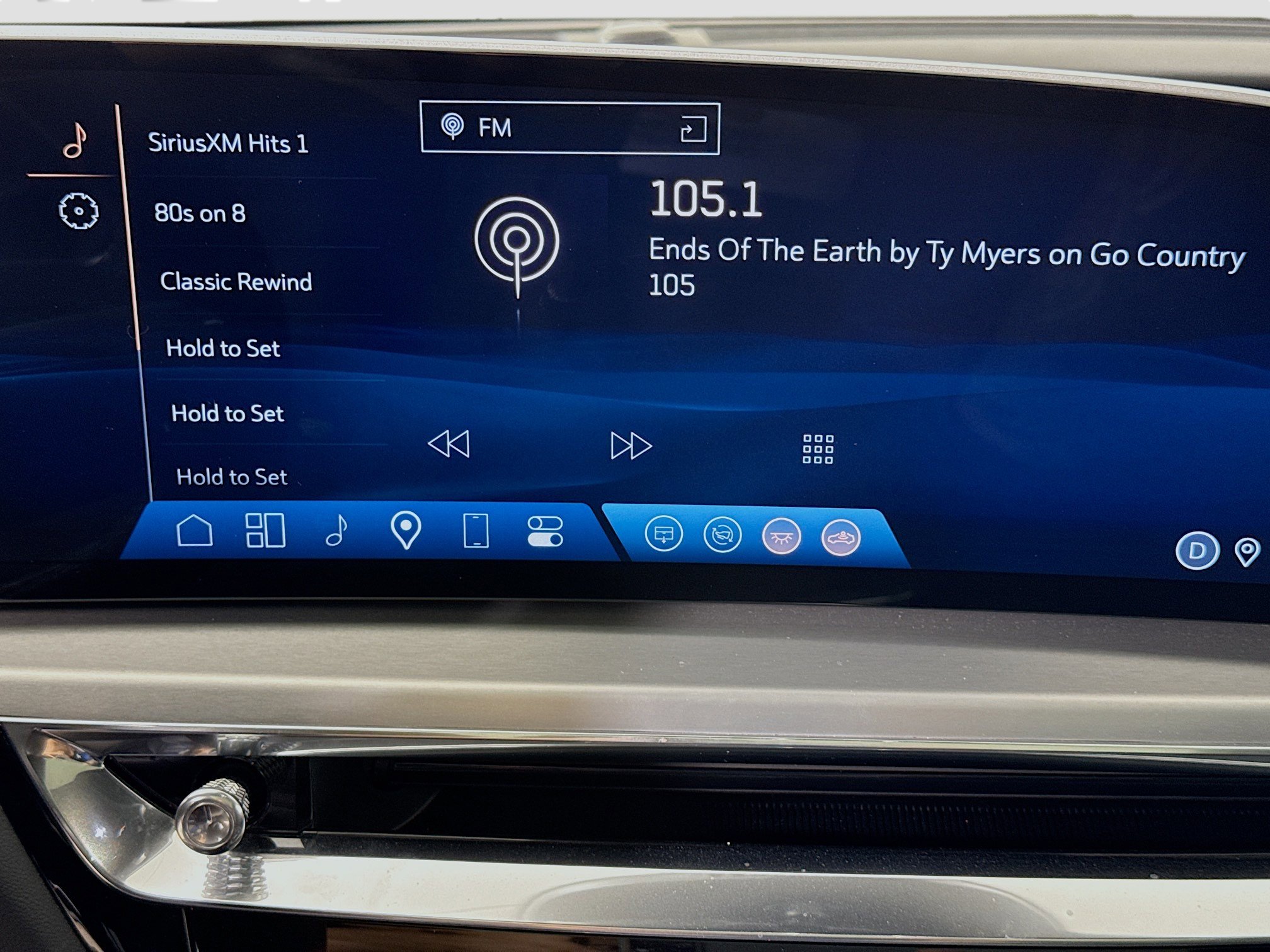 Used 2024 Cadillac Lyriq Sport AWD/4WD image 15