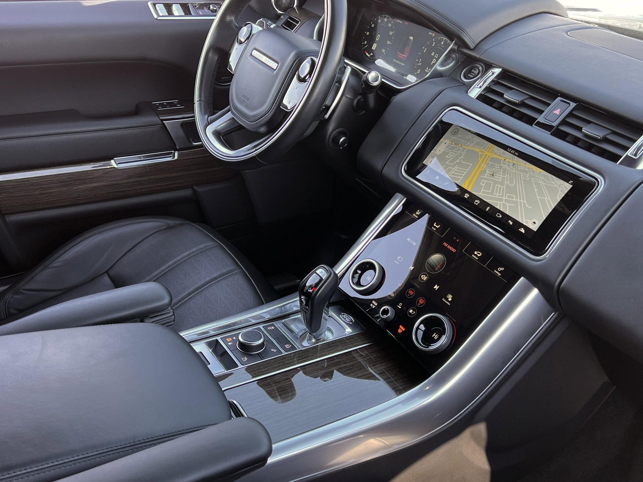 Used 2022 Land Rover Range Rover Sport Autobiography image 3