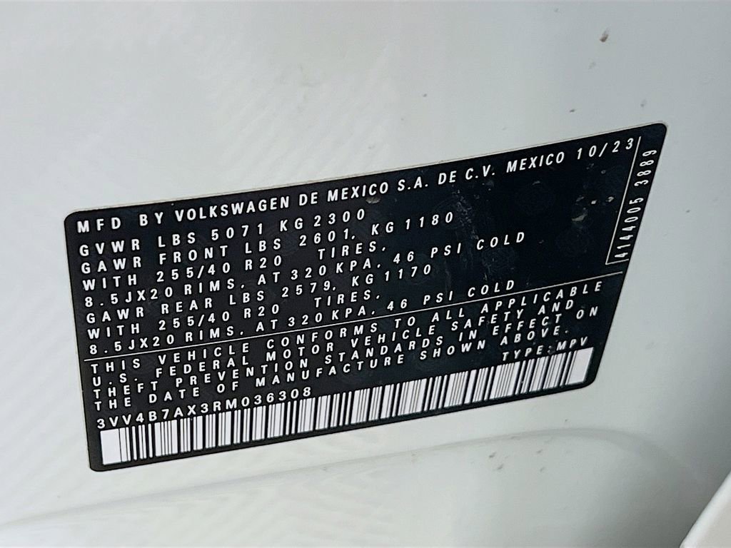 Used 2024 Volkswagen Tiguan SEL R-Line image 29