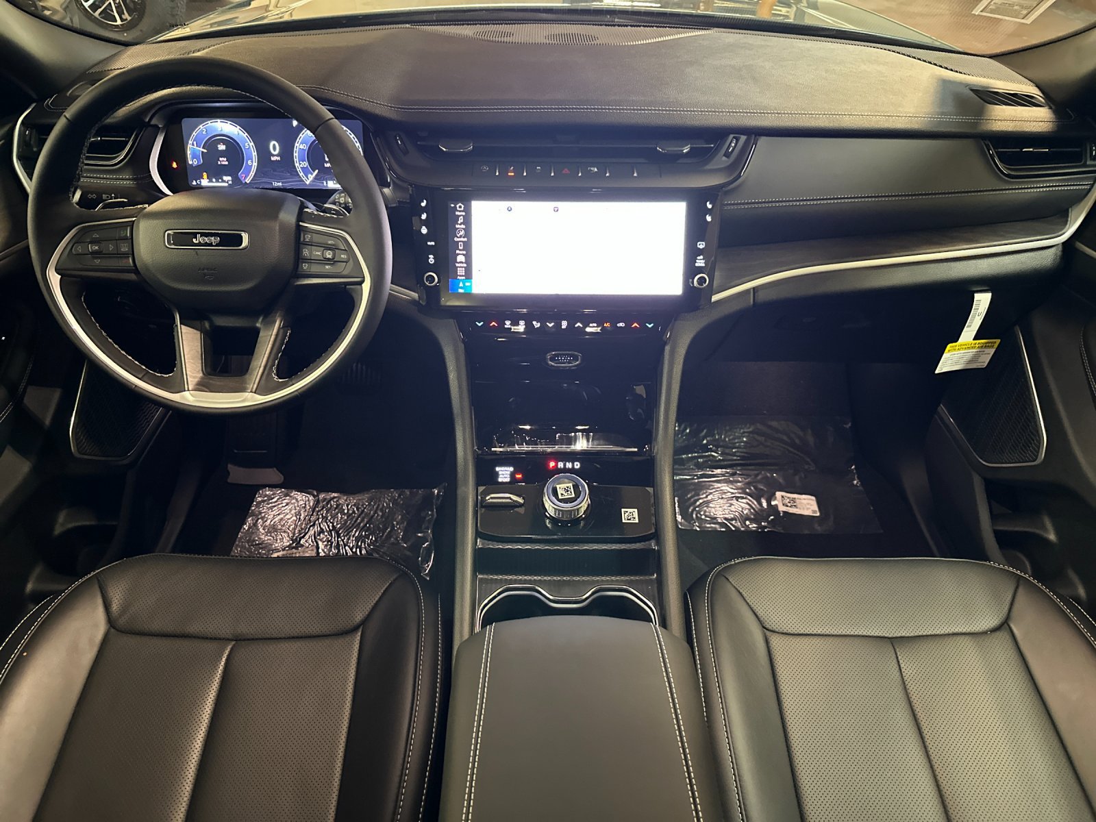 New 2026 Jeep Grand Cherokee Limited AWD/4WD image 12