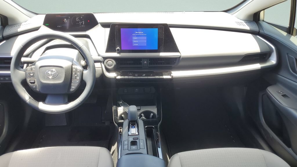 Used 2025 Toyota Prius LE FWD image 12