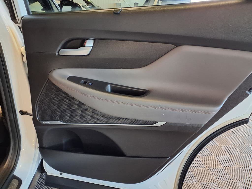 Used 2019 Hyundai Santa Fe Limited image 12