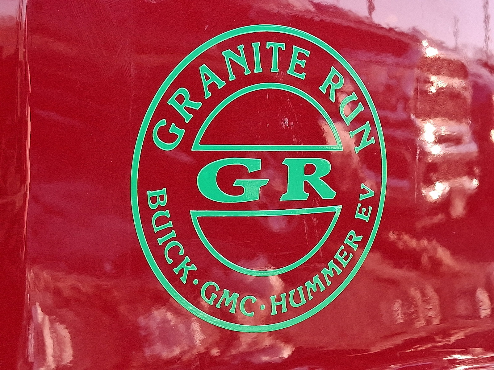 Used 2021 GMC Acadia SLE w/ Driver Convenience Package image 32